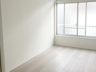 マンションリフォーム 全体を白で統一、新築のようにきれいになったお部屋